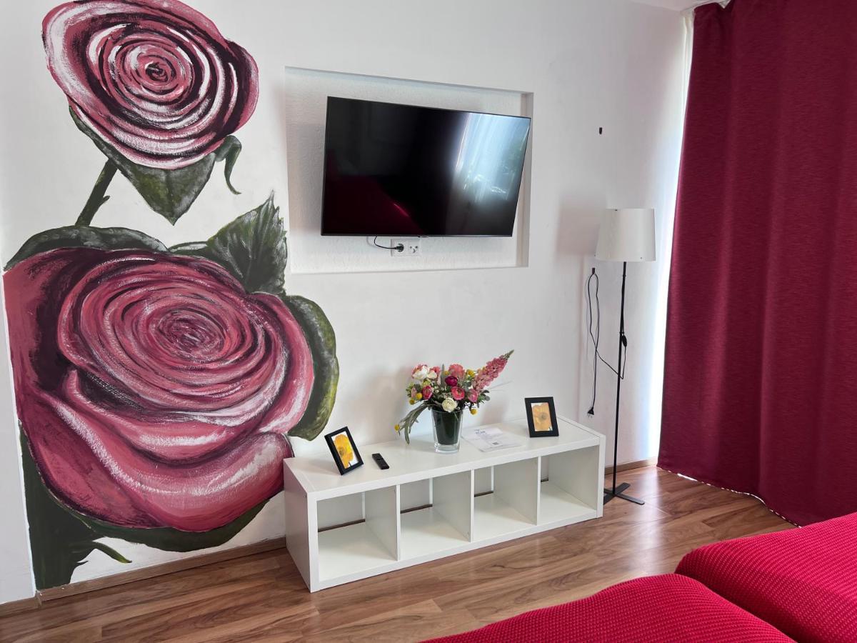 Rose No 4 Daire FDH Dış mekan fotoğraf